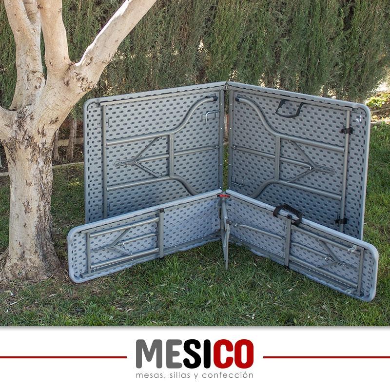 64 mesa y banco para jardin