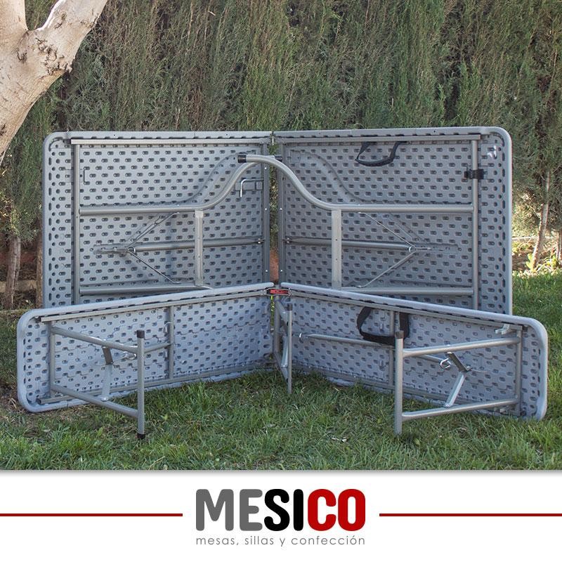 65 mesa y banco de plastico